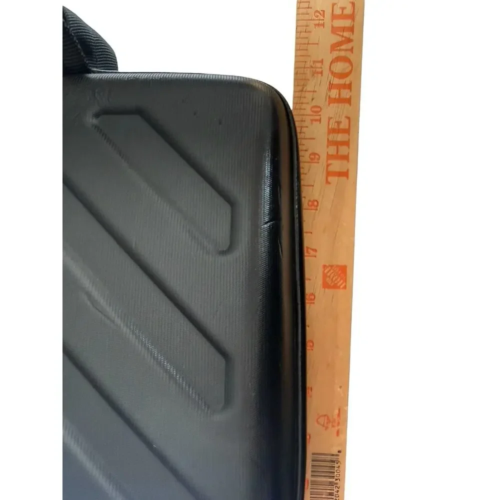 Thule Gauntlet Attaché Laptop Case 13